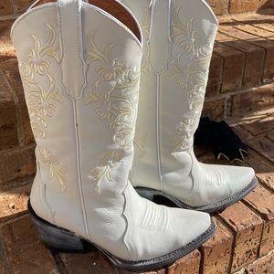 White Cowboy Boots size 8.5